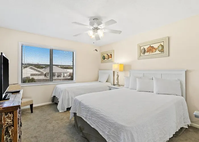 The Shores Pointe Panama Unit F